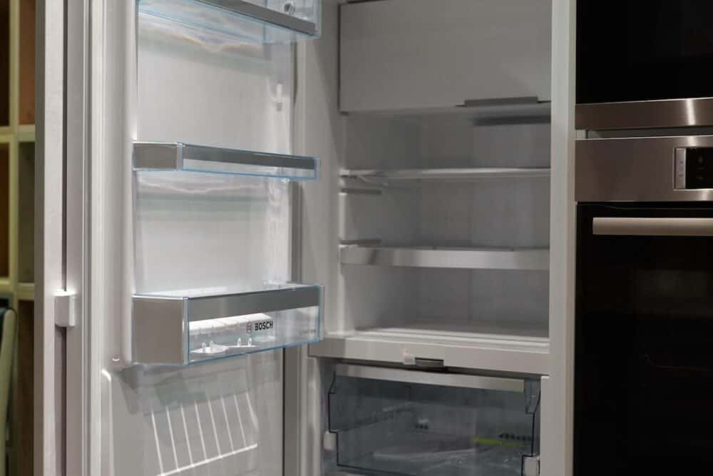 BOSCH Einbau Kühlschrank Wandschrank Beton Optik