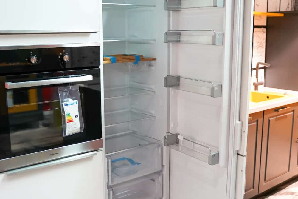 KitchenAid geräumiger Kühlschrank und Oranier Backofen