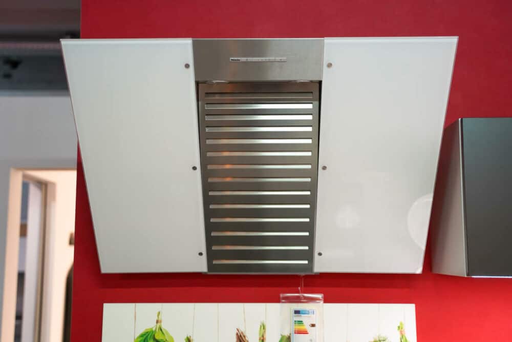 Miele Kopffreihaube Dunstabzug Bauformat L-Küche