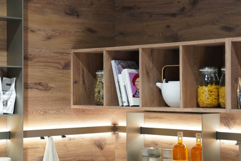 Eiche Arbeitsplatte mit offenem Regal