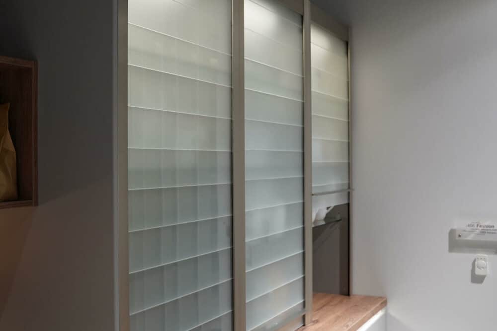 Matt Glas Jalousien Nobilia Design Küche