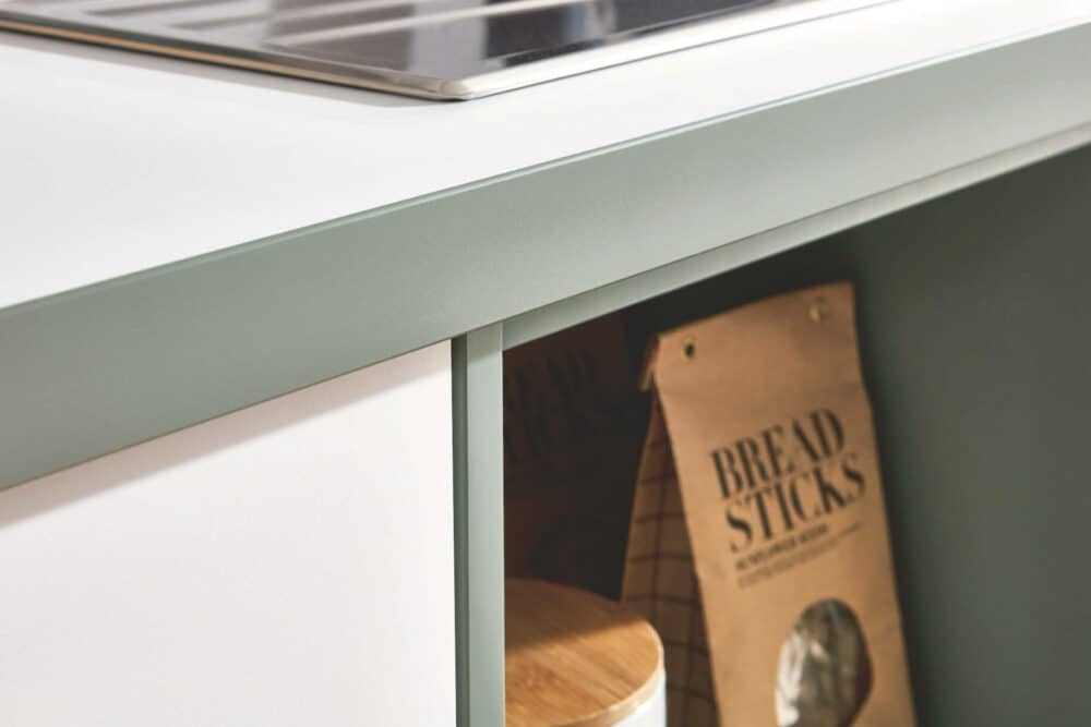 Nobilia moderne Küchenzeile weiß offener Schrank