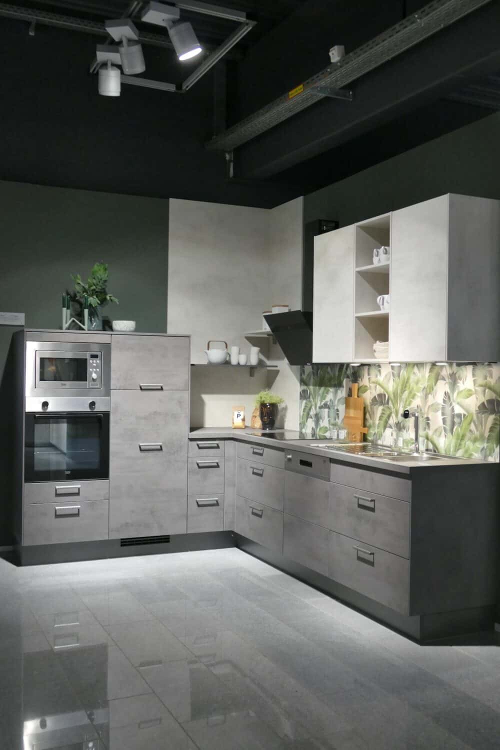 Nobilia moderne L-Küche Beton grau