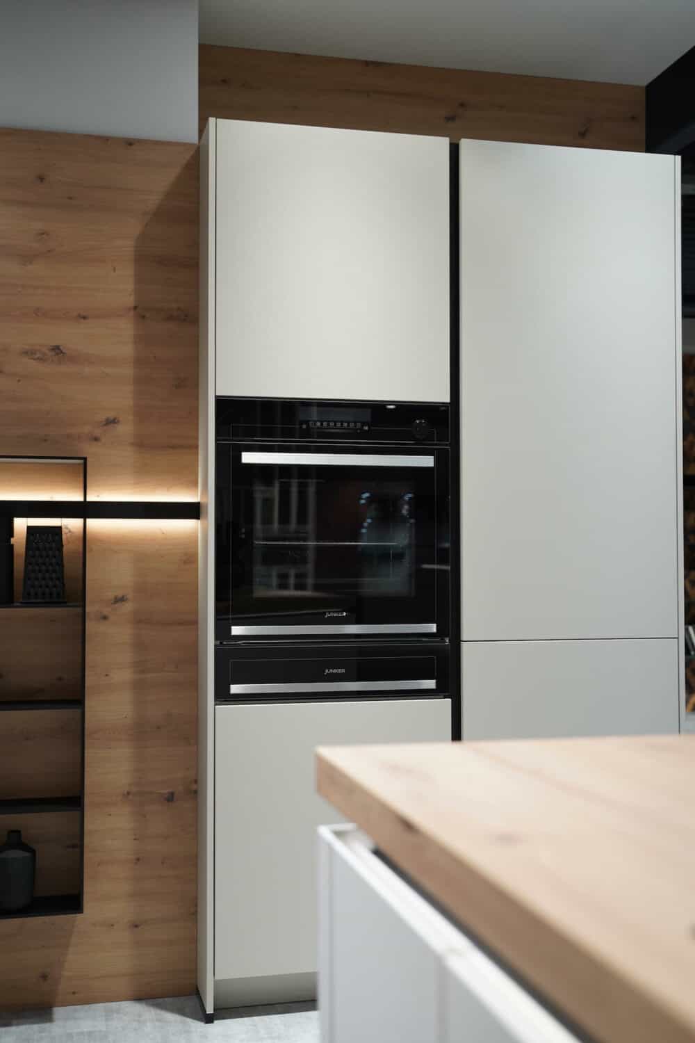 Wandschrank E-Geräte Nobilia G-Küche