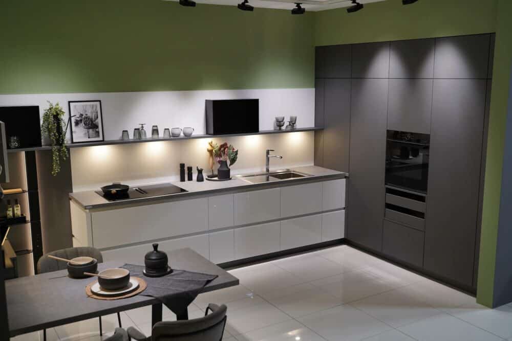 Ballerina Design Küche grifflos hochglanz smart Glas