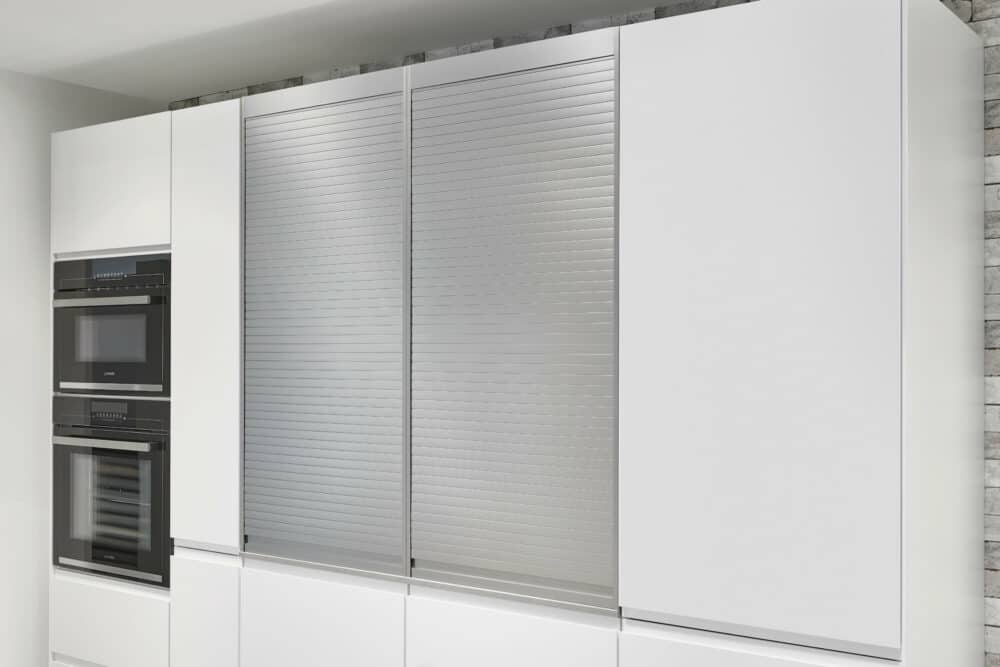 Nobilia Inselküche mit Jalousienschrank