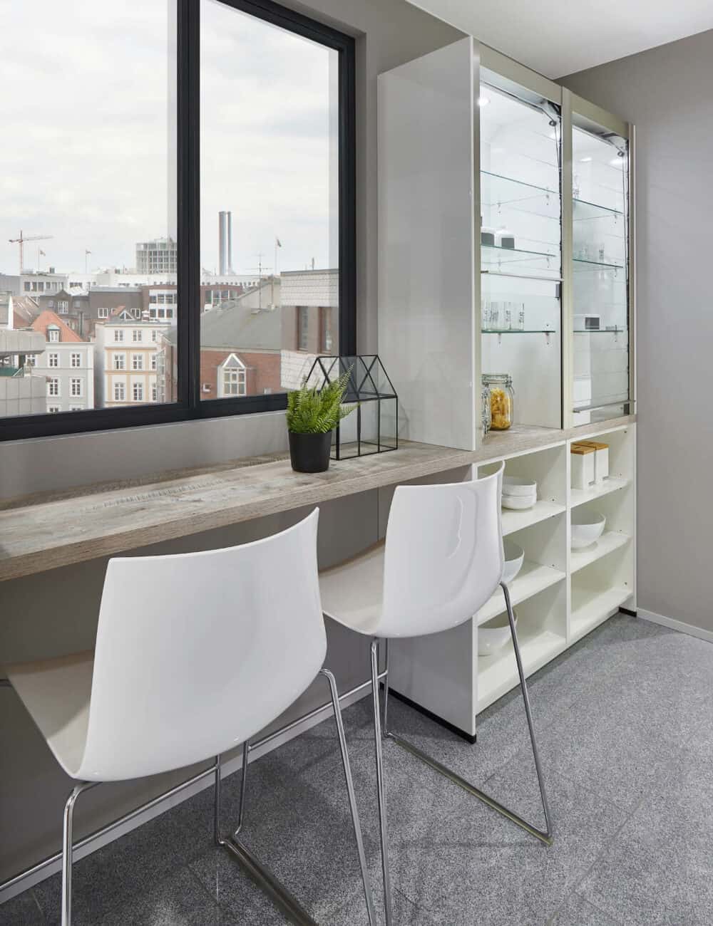 Nobilia Pura Jalousienschrank mit Esstheke
