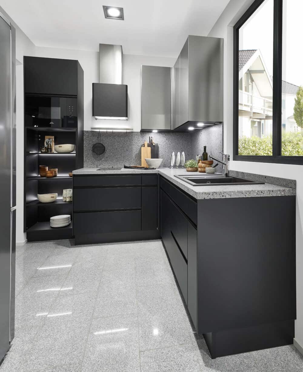 Nobilia Touch Designküche schwarz grifflos