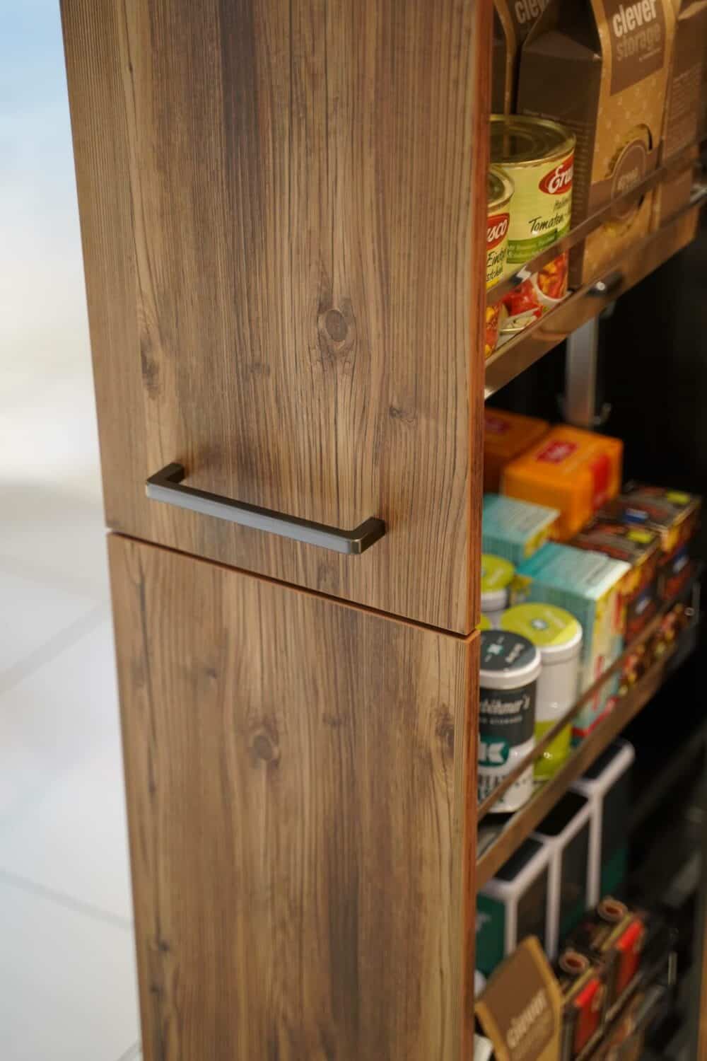 Apothekerschrank Ballerina L-Küche modern Lärche Holz