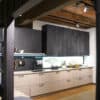 Bauformat Landhaus Küchenzeile Girona mit Esstisch