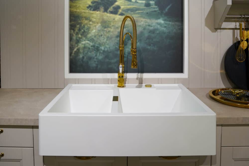 Spülstein Bauformat Landhaus Inselküche sandbeige