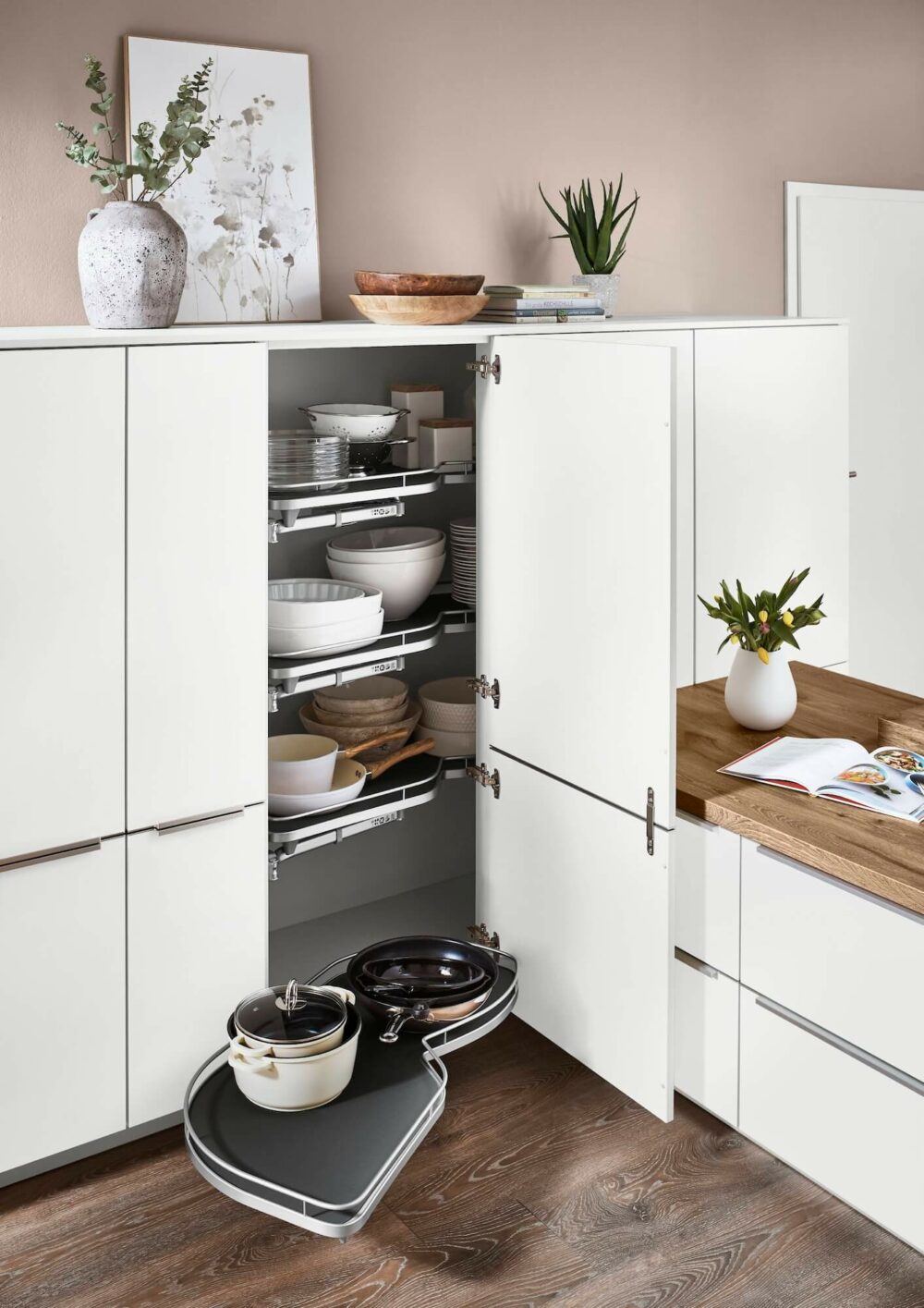 Le Mans Schrank Nobilia moderne L-Küche weiß