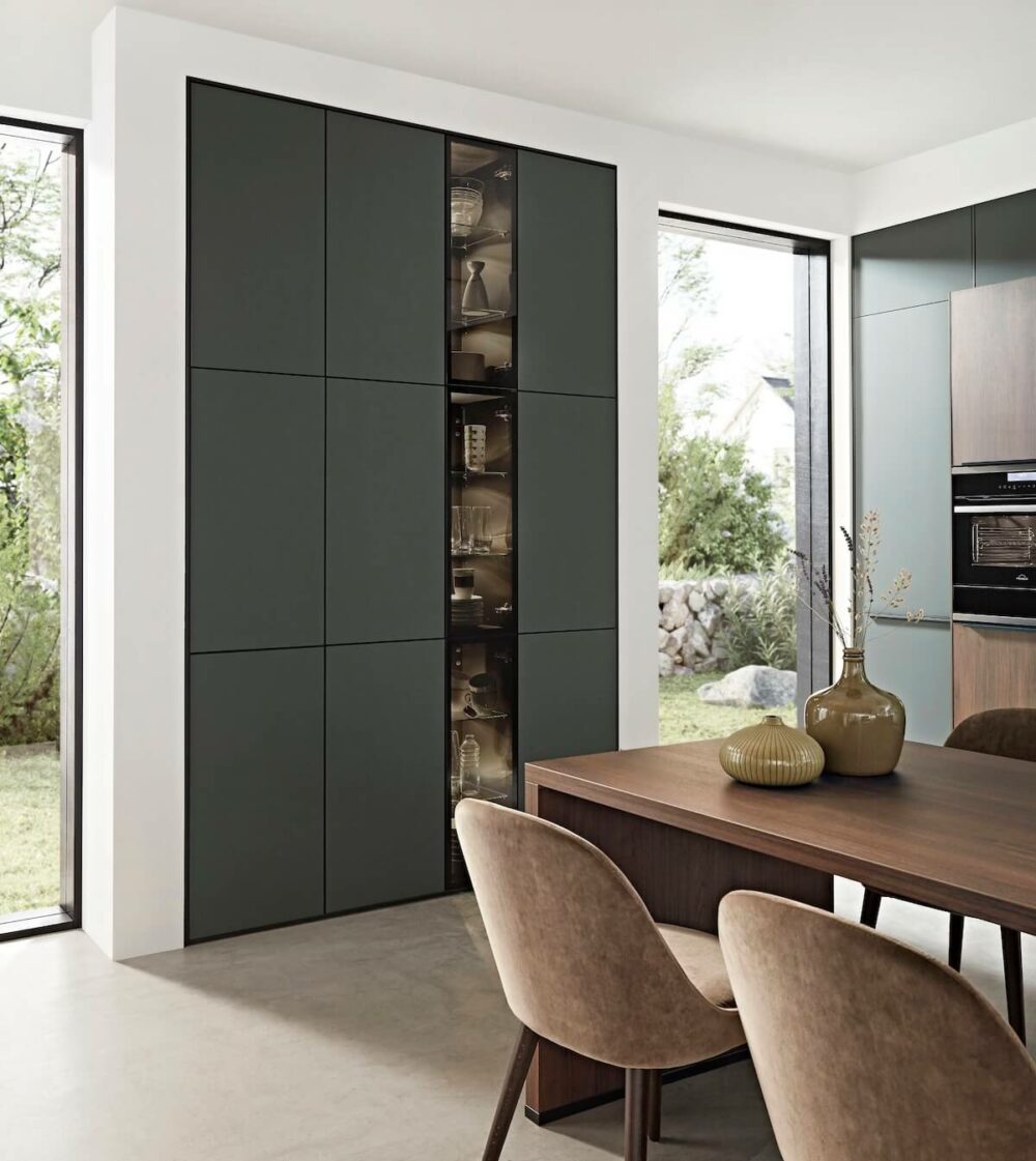 Nobilia Design Küche Mineralgrün Hochschrank