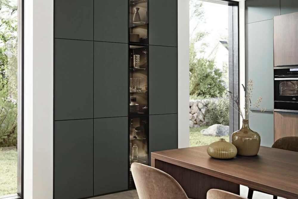Nobilia Design Küche Mineralgrün Hochschrank