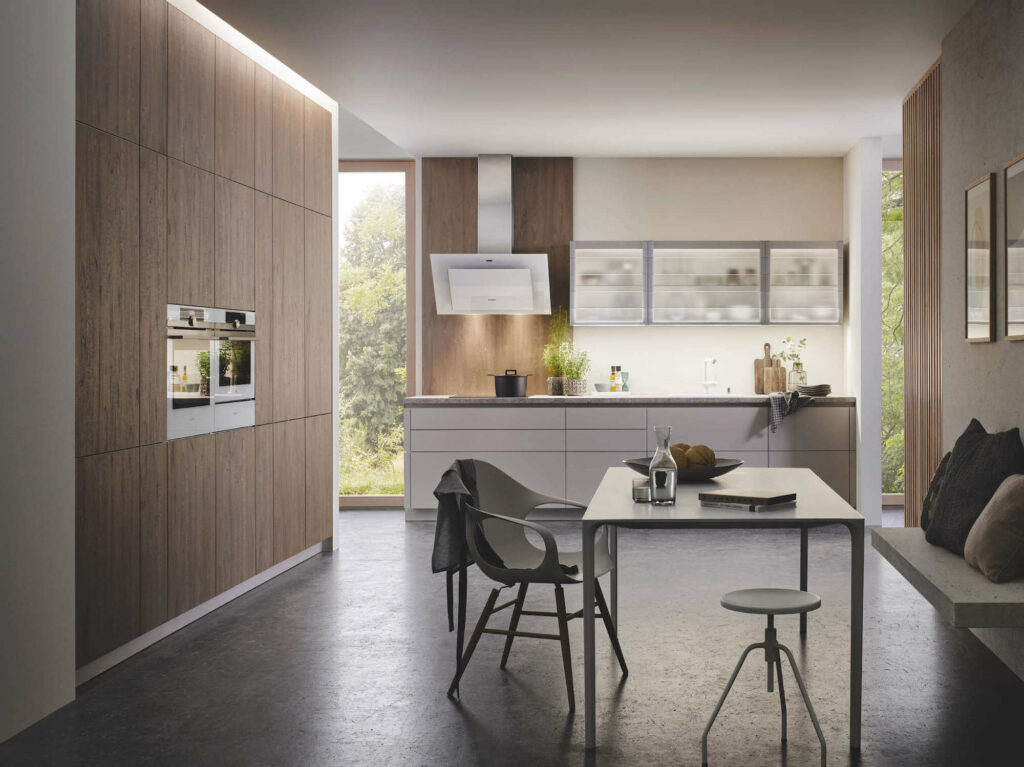 Bauformat london berlin Küchenzeile mit Hochschrank